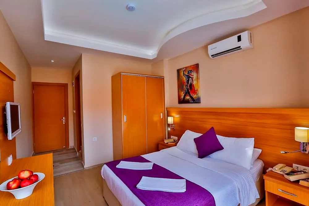 Blue Green Apartment Φετιγιέ